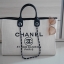 How Cute! 🎄🎄 รุ่นใหม่ล่าสุด!! ที่สาวๆรอคอย Chanel tote canvas bag จากงานพรีเมี่ยม VIP GIFT รุ่นดังเลยค้า Size ใหญ่อลัง บอกเลยว่า **งานดีที่สุด ตัวกระเป๋า กระเป๋าผ้าเป็นผ้า canvas เนื้อดีสมราคา สัมผัส นุ่มลื่นมือมากกกก อะไหล่เงินปั้มแบรนด์แ