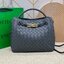 BOTTEGA Small Andiamo Top handle bag 28cm / BOTTEGA Tote Bag กระเป๋าสะพายดีไซส์สาน วัสดุเดนิมคอตตอนรุ่นใหม่ สวยงามเป็นเอกลักษณ์ เกรดออริ 1:1 ใช้งานต่างประเทศได้
