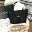 มาใหม่ค้า! Chanel Beaute Black Satin Shopping Bag กระเป๋าสะพาย ShoppingBag VIP GIFT WITH PURCHASE Limited Edition ของแท้นำเข้าจากเคาน์เตอร์ Chanel Beaute ใบใหญ่สีดำสุดคลาสสิค ซับใน Polyester 100% เปิดปิดด้วยกระดุมแม่เหล็ก น้ำหนักเบา จุสุดๆ ใส่เอกสารA4หนัง