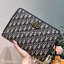 CD 30 MONTAIGNE DEA POUCH Dior Oblique กระเป๋าทรงพอชสุดชิค ที่มีทั้งความหรูหราและสปอร์ตในตัว พกพาง่าย ใช้งานสะดวก