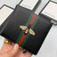 หนังแท้ GUCCI Men Short Wallet รุ่นใหม่ล่าสุด!! หนังสวยเริด ดีงามมากค่าาา กระเป๋าสตางค์ใบสั้น ดีไซน์ใหม่ สวยดูหรู ถือใช้กำลังเหมาะมือ ใส่บัตรได้เยอะ ใส่ธนบัตรได้ทุกชนิด มาครบ set พร้อมส่ง!! เป็นไอเท็มที่หนุ่มๆต้องมีจริงๆจ้า 😎😎