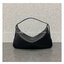 ทรงยอดฮิตที่สุด **หนังนิ่มมือมาก กับ CELINE ROMY VIP GIFT WITH PURCHASE (GWP) กระเป๋าสะพายไหล่ทรงเป็กเอกลักษณ์ เปิดปิดด้วยซิป จุของได้เยอะคะ Ipad mini เครื่องสำอางค์ เหมาะสำหรับสาวๆ มากคะด้วยน้ำหนักที่เบาและใช้ได้หลายลุค มาพร้อมสายสะพาย2แบบ(ถอดเปลี่ยนได้)