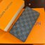 หนังแท้ LOUIS VUITTON LONG WALLET กระเป๋าสตางค์ผู้ชายใบยาว ไอเท็มสุดฮิต ติดทุกกระแส แรงไม่เคยตก รุ่น unisex ที่จะหนุ่มๆสาวๆ ก็เลิฟได้หมด!! ใบยาวขนาดกำลังเหมาะมือ ถือแล้วขับผิวทุกสี วัสดุหนังแท้ทนทาน ภายในมีช่องใส่บัตรเยอะ แบ่งสัดส่วนสวยงาม ในราคาที่จับต้อ