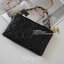 รุ่นใหม่ล่าสุด ที่สาวๆหลายคนรอคอย! *ใบเล็กน่ารัก *หนังคาเวียร์แน่น กับ CHANE VIP GIFT PURSE BAG กระเป๋าคล้องมือ ทรงสวย ขนาดกะทัดรัด จากงาน VIP GIFT รุานหายาก วัสดุหนังคาเวียร์สุดหรูเปิดปิดด้วยซิปอะไหล่ทอง ประดับโลโก้ ด้านในใส่กระเป๋าสตางค์สั้ร มือถือ ipho