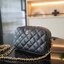 Chanel Camera Bag / CHANEL VIP CROSSBODY CHAIN BAG กระเป๋าทรงสะพายข้าง ที่กำลังมาแรงมาในตอนนี้ ตัวกระเป๋าเป็นกระเป๋าสตางค์หนังพียูพรีเมี่ยมลายคาเวียร์ อะไหล่ทองทั้งใบ