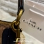 COACH SUTTON CROSSBODY IN SIGNATURE BAG กระเป๋าถือหรือสะพายไหล่ ทรงสวย วัสดุหนังแท้ เนื้อนิ่ม พร้อมพวงกุญแจหนัง เปิดปิดแบบซิป ภายในกว้าง ใส่ wallet ยาว และของใช้ได้เยอะ มีช่องเล็ก พร้อมสายสะพายยาวถอด ปรับได้ค่ะ Dont's miss!!
