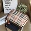 VIP 】Burberry Nova Check Small Shoulder Bag กระเป๋าสะพายไหล่ Vintage Check ที่ถือว่าเป็นสัญลักษณ์อันเก่าแก่ของแบรนด์ ภายในเป็นช่องโล่งกว้าง และมีคุณสมบัติการใช้งานที่ครบครัน อีกทั้งยังเปิด-ปิดง่ายด้วยซิปเดียว มีอะไหล่โลหะสีทองที่ช่วยให้กระเป๋าดูหรูหรามากย