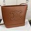 หนังแท้ CELINE SMALL BUCKET CUIR TRIOMPHE IN SMOOTH CALFSKIN / CELINE BUCKET BAG CUIR TRIOMPHE พร้อมส่งที่ไทย คอลเลคชั่นใหม่ ฮิตข้ามปี กับกระเป๋าสะพายทรงถัง ใช้งานง่ายที่สุด สายสะพายในตัว ปรับใช้ได้เลย วัสดุหนังวัว เรียบหรู ผู้ดีไปอีก โดดเด่นด้วยโลโก้เอกล