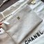CHANEL 22 LEATHER HANDBAG พร้อมส่ง 2 สี ทรงยอดฮิตในปี 2023 กระเป๋าหิ้วหรือคล้องไหล่ได้ หนังอย่างดี หนังนิ่มมากๆ ยืดยุ่นได้ดีมีความทนทาน
