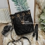 Chanel Crossbody Bag With Chain VIP Gift With Purchase (GWP) รุ่น Limited พรีเมี่ยม Chanel Perfume Counter ทรง Bucket Bag วัสดุหนังคาเวียร์ลายตารางเปิดปิดแบบDrawstringและแถบหนังคาดกลางประดับอะไหล่แบรนด์สีทอง ภายในมีโลโก้และช่อง1ซิป หัวซิปแบรนด์ ใส่มือถือ 
