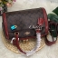 COACH ZOE BARREL SATCHEL IN SIGNATURE BAG กระเป๋าถือ/สะพายข้าง วัสดุหนังแกะแท้อย่างดี ลาย C ทั้งใบ ด้านหน้าห้อยอะไหล่กุญแจแบรนด์+พวงหนังแบรนด์ เพิ่มความหรู เปิดปิดกระเป๋าแบบซิปคู่ ภายในกว้างใส่ของได้จุ มีช่องโล่งใส่ของจุกจิกให้ ซับในบุผ้ากึ่งกำมะหยี่อย่าง