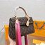 LV Cluny BB Monogram กระเป๋าสะพายหนังลายโมโนแกรมเปิดหน้า เป็นอีกทรงที่ขายดีมากเพราะใช้งานง่ายใช้ได้อเนกประสงค์ ด้านในกว้าง งานใช้สลับขึ้นแบบจากงานจริงเป๊ะเที่ยบเท่า แรร์ไอเท็มที่สาวๆต้องมี! มีหูจับในตัวและสายครอสบอดี้มาให้ ใช้งานง่าย เหมาะกับทุกสไตล์การแต