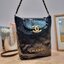 Chanel crossbody tote bag ไอเท็มเอ็กซ์คลูซีพ กระเป๋าสะพายรูปทรงโท้ทสะดวกใช้ มีฝาปิดกระดุมแม่เหล็กให้ในตัว และยังมีใบลูกอีกด้วย โดดเด่นด้วยโลโก้เอกลักษณ์สีทองหรู