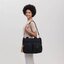 KIPLING ESIANA Expandable Medium Tote Bag (fits laptop) คอลเลคชั่นใหม่ล่าสุดจาก Paka Premium กระเป๋าถือหรือสะพายที่ใส่สัมภาระเสื้อผ้าได้มากหรือแม้กระทั่งแล็ปท้อปหรือโน้ตบุ๊คในลุคช์คนทำงานก็ได้ สามารถขยายทรงได้จากฐานซิปด้านล่าง วัสดุ Polyester100% อะไหล่สี