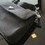Prada nylon crossbody bag พร้อมส่งรุ่นใหม่ New Arrival จากแบรนด์ Prada ทรง shoulder bag ทรงยอดฮิตของคุณผู้หญิงเลยค่ะ มาพร้อม2สาย สายสปอร์ตและสายโซ่ วัสดุทำจากผ้าNylon อย่างหนา กันน้ำได้คะ
