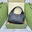 หนังแท้ | Gucci Softbit medium top handle bag โฉมใหม่ล่าสุด กับกระเป๋าสะพายรูปทรงใหม่เรียบหรูด้วยหนังลายเกรน ตกแต่งอะไหล่ Horsebit ครึ่งรูปขนาดใหญ่ด้านหน้าสวยหรูโดดเด่น สวยผู้ดี ดารา เซเลปใช้กันเพียบ