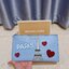 Michael Kors Clutch Bag 2018 New arrival! กระเป๋าคลัชรุ่นใหม่:ขนาดกำลังดี วัสดุลายหนังลาย Saffiano ด้านหน้าประดับโลโก้แบรนด์ อะไหล่ทอง แต่ง pattern งานปัก 3vมิติ สวยโดดเด่น เปิดปิด ด้วยซิป ด้านในมีช่องเล็ก และช่องใส่บัตร พร้อมสายคล้องข้อมือ ใส่กระเป๋าสตาง