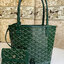 GOYARD ANJOU TOTE MINI กระเป๋าทรงโท้ตมินิ ขนาดกำลังน่ารัก แต่ภายในโล่งกว้าง ใส่ของได้เยอะพอสมควรเลยค่ะ ดีไซน์ทรงสวยน่าใช้ แค่ถือเก๋ๆ หรือคล้องไหล่มั่นๆ สวยได้ทุกลุคไปเลยจ้า