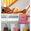 PRADA RAFFIA TOTE BAG สวยไม่ซ้ำใคร สไตล์บีช เหมาะมากกับการสะพายไปเที่ยวทะเล หรือจะใช้ในวันสบายๆก็ตอบโจทย์ กับกระเป๋าสะพายสานใบใหญ่ ตัวกระเป๋าเป็นวัสดุสังเคราห์จากธรรมชาติ