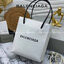 หนังแท้ BALENCIAGA XXS TOTE / Balenciaga shopping tote xxs พกกระเป๋าช้อปปิ้ง ไปทุกที่ในฤดูกาลนี้ ดีไซน์ที่ใช้ได้ทุกวันตั้งแต่หนังแบบมีเท็กซ์เจอร์ ภาพสินค้าถ่ายจากงานขายจริง ใช้งานต่างประเทศได้
