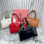 ORI หนังแท้ | Miu Miu Leather top-handle bag กระเป๋าสะพายทรง keepall เรียบแต่ฟาด หรูหราทุกองศา ใครเห็นก็ต้องเหลียว