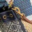 TORY BURCH T MONOGRAM JACQUARD MINI BUCKET BAG พร้อมส่งค่ะ! กระเป๋าทรงถังสุดฮิต ไม่ว่าลุคไหนๆก็สุดชิวว วัสดุผ้าJacquard+หนังแท้ ได้คลาสสิคมากๆค่ะ