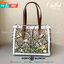 Tory burch T- Monogram Jacquard Embroidered Small Tote กระเป๋าถือหรือสะพายไหล่ วัสดุ Canvas ปักษ์ลายแบรนด์ ในคอลเล็คชั่น Spirit/Summer2021ปักษ์ลายความเป็นธรรมชาติ ประณีต อะไหล่ทองสวยหรู