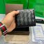 ORI หนังแท้ | Bottega Veneta® Men's Intrecciato Piccolo Bi-Fold Wallet / Bottega Wallet กระเป๋าสตางค์ใบสั้น กระเป๋าสตางค์สานผู้ชาย