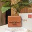 CELINE SHORT WALLET VIP กระเป๋าสตางค์ซีลีน หนังเรียบสวยอยู่ทรงมีโลโก้ด้านหน้าเปิดปิดด้วยฝาพับกระดุม ภายในมีช่องแบ่งหลายช่อง มีช่องใส่บัตรหลายช่อง ช่องใส่เหรียญ ช่องใส่ธนบัตร ใส่แบงก์พันได้เหมือนกระเป๋าสตางค์ยาวไอเท็มแนะนำ ล๊อตพิเศษ!! แถมสายโซ่สามารถสะพายไ
