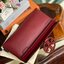 Tory burch Miller Metal clutch กระเป๋าคลัทช์ดีไซน์เรียบหรูออกแบบมาได้อย่างลงตัว ด้วยรูปทรงที่สวยงามและทันสมัย จากแบรนด์ Tory Burch ขนาดกำลังดี สามารถใส่กระเป๋าสตางค์หรือเครื่องสำอางค์ได้ตามขนาดกระเป๋า ในเรื่องของดีไซน์และLogo DoubleT เฉดเดียวกับสีของกระเป