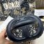Small Dior Travel Vanity Case / Dior vanity 16cm กระเป๋าทรงกล่องใบเล็กกะทัดรัด ดีไซน์สวยโดดเด่น มีหูจับในตัว ภายในเป็นช่องโล่งสำหรับจัดเก็บสิ่งของเล็กน้อย เป็นอีกหนึ่งไอเท็มที่ไม่อยากให้พลาดเลยน้า