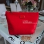 อีกหนึ่งรุ่นที่สาวๆรอคอย Chanel Cosmetics crossbody bag ของแท้ จากเคาเตอร์ VIP COSMETICS GIFT (NOT FOR SALE) ทรงสวย ด้านหน้าประดับโลโก้แบรนด์สุดหรู วัสดุผ้าขนวูฟ นุ่มมือ น้ำหนักเบา ตัวกระเป๋าอะไหล่ทองพร้อมสายโซ่สุดหรูสีทอง ถอดออกได้ หัวซิปปั๊มแบรนด์ เปิดป