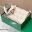 BOTTEGA VENETA PADDED CASSETTE BAG สร้างสรรค์ให้ไอเท็มนี้ดูหรู ดูแพง ใบจริงสวยมาก ใช้ได้ทั้งชายหญิง มาจำนวนจำกัด รีบตำกันน้า ไม่อยากให้พลาดเลยจ้า