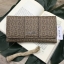 GUESS FACTORY WOMEN'S LONG WALLET 2018 กระเป๋าสตางค์ใบยาวฝาปิดหนัง Saffiano ลาย Signature สวยอยู่ทรงด้านหน้าประดับโลโก้แบรนด์ดูดี ด้านหลังมีช่องซิป ภายในมีช่องแบ่งหลายช่องเป็นสัดส่วน มีช่องใส่ธนบัตร ช่องซิป ช่องใส่บัตร ใส่มือถือ iphone8+ ได้ ตัวจริงส