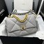 CHANEL 19 HANDBAG กระเป๋าสะพายดีไซส์คลาสสิคหนังแท้นิ่มเงาสวย เกรดออริ ท็อป สลับแท้ 1:1 เกรดดีสุด ผ่านทุก ตม ใช้งานต่างประเทศได้