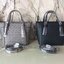 Don’t Miss! GUESS CATE MINI CROSS BODY BAG กระเป๋าถือหรือสะพายรุ่นที่ฮิตและขายดีที่สุดจาก GUESS FACTORY หนัง Saffiano ลาย GUESS Signature สวยอยู่ทรง ขนาดกำลังดี น้ำหนักเบา ด้านหน้าประดับโลโก้พร้อมพวงกุญแจโลโก้แบรนด์ห้อยที่หูกระเป๋าถอดเเยกใช้ได้ เปิดปิดด้ว