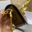 20cm CELINE SHOULDER BAG TRAPEZE IN SHINY CALFSKIN / CELINE POCHETTE BAG / CELINE TRIOMPHE BAG small รุ่นใหม่ล่าสุด ไม่มีไม่ได้เลยกับไอเท็มสุดคลาสสิค กระเป๋าสะพาย ทรงพอชสวยอยู่ทรง ดูดี ดูแพง สายถอดได้ ใช้งานสะดวก
