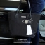 CALVIN KLEIN JEANS TOTE BAG กระเป๋าสะพาย Calvin Klein Jeans Limited Edition จาก Calvin Klein Jeans วัสดุ Polyester คุณภาพดี เนื้อหนา น้ำหนักเบา ด้านหน้าประดับโลโก้แบรนด์สุดหรู พร้อม TAG ห้อยที่หูหิ้วดูมีดีเทล เปิดปิดกระเป๋าด้วยซิปสะดวกใช้ หัวซิปโลโก้แบรนด