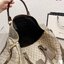 GUCCI Keepall Bag / GUCCI travel bag / GUCCI Duffle Vintage Monogram Travel Bag กระเป๋าเดินทาง เตรียมความพร้อมสำหรับทริปเที่ยวช่วงสิ้นปี!! ดีไซน์เรียบง่าย แฝงความคลาสสิค ที่ใช้ได้ทั้งชายและหญิง