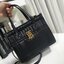พร้อมส่งรุ่นใหม่แล้วค่า กับ BURBERRY SHOULDER BAG VIP GIFT WITH PURCHASE-GWP พรีเมี่ยมกิ๊ฟ PERFUME DUTY FREE COUNTER หนังแท้ เรียบดำสวยหรู น้ำหนักเบา ประดับโลโก้แบรนด์ด้านหน้า ด้านใน จุของได้กำลังดี ใส่โทรศัพท์ กระเป๋าสตางค์ใบกลาง ของจุกจิกได้ จะถือออกงาน