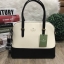 Kate Spade New York Cedar Street Maise CrossBody Bag กระเป๋าถือหรือสะพาย หนังลาย Saffiano สีทูโทนดำขาว สวยอยู่ทรงอด้านหน้าประดับ logo brand เปิดปิดด้วยซิป ภายในมีช่องซิป และช่องเล็ก ใส่กระเป๋าสตางค์ใบยาว ของใช้ ได้เยอะ มีหมุดรองฐานกันรอยสี่มุม มาพร้อมสายส