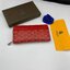 VIP GIFT 】GOYARD round zipper Matignon Long Wallet กระเป๋าสตางค์ซิปรอบใบยาว พร้อมส่ง 6 สี เหมาะกับการใช้งานทุกรูปแบบ นอกจากเพิ่มความมั่นใจแล้ว ยังทำให้ชีวิตของเราง่ายขึ้นอีกด้วย โดยการเปิดปิดแบบซิปรอบ สามารถใส่ธนบัตร เหรียญ บัตรต่างๆได้หลายใบเลยทีเดียว ขน