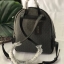 GUESS PANDORE BACKPACK กระเป๋าสะพายหลัง วัสดุหนังนิ่มมือ น้ำหนักเบา ด้านหน้ามีโลโก้แบรนด์ พร้อมช่องซิปหนึ่งช่อง ที่จับซิปมีอะไหล่สัญลักษณ์แบรนด์ ช่องซิปหลักเปิดปิดด้วยซิปคู่ ภายในโล่ง กว้าง ใส่ของได้จุ มีช่องซิปและช่องเล็กใส่ของจุกจิก สายสะพายด้านหลังเลื่