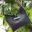 Longchamp ROSEAU Sac porté épaule XS กระเป๋าสะพายไหล่ซึ่งเป็นหนึ่งในแฟชั่นไอเทมที่สาว ๆ ส่วนใหญ่จะต้องมีไว้ใช้งานกันอย่างน้อยคนละหนึ่งใบแน่นอน ใช้งานสะดวก คล่องตัว ทั้งยังมีดีไซน์ให้เลือกหลากหลายตั้งแต่แบบหรูหรา น่ารักสดใส ไปจนถึงเรียบโก้ ให้คุณเลือกหยิบม