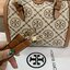 mini TORY BURCH FACTORY MONOGRAM JACQUARD BOSTON BAG กระเป๋าทรงหมอนรุ่นใหม่ล่าสุดจาก TORY BURCH FACTORY วัสดุ Woven Jacquard & Leather ในลาย Jacquard จะถือหรือสะพายก็สวยหรู ทรง Boston อะไหล่ทอง