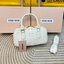 MIU MIU Arcadia leather bag 22cm Regular Size กระเป๋าถือ/สะพายสุดชิคมากในตอนนี้ ดีไซน์เรียบแต่มากมีอยู่จริง สวยดูแพง แมทชุดได้ง่ายสุด มินิมอลมินิใจ หูจับในตัวง่ายและสะดวกพกพา