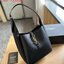 YSL HOBO BAG / YSL LE 5 À 7 SOFT IN SMOOTH LEATHER กระเป๋าสะพายทรงโฮโบ สวยฟาด ดาเมจคือร้อนฉ่าสุดๆ! ดีไซน์สุดคลาสสิค ควรมีที่สุดค่า
