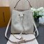 ORI หนังแท้ | LV NeoNoe MM Bucket bag Monogram Flower กระเป๋าสะพายทรงบัคเก็ต ลาย Monogram Flower โดดเด่นเพิ่มสไตล์ มีเสน่ห์ชวนหลงใหล