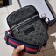 VIP 】GC VIP MINI MESSENGER CROSSBODY BAG กระเป๋าสะพายข้างพรีเมี่ยมลุคสปอร์ต เรียบแต่แอบหรู ไซส์มินิ น่าใช้!! วัสดุหนังแคนวาส ไม่ต้องห่วงเรื่องความทนทาน ✔️ ตกแต่งสายคาดหรู เท่ ดีไซน์สีตามสัญลักษณ์แบรนด์ เข้ากันมากๆ!! เปิด-ปิดด้วยซิป ด้านหน้ามีช่องซิ