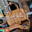 M.C.M ESSENTIAL BOSTON BAG IN VISETOS กระเป๋าถือ/สะพายข้าง ทรงหมอน สวยโดดเด่น ทรงสวยยอดนิยม มาพร้อมพวงหนังห้อย และสายรัดเก็บหูจับ วัสดุหนังแคนวาสคุณภาพดี เปิด-ปิดด้วยซิป ภายในเป็นหนังกลับ โล่งกว้าง ใส่ของได้เยอะ กระเป๋าสตางค์ โทรศัพท์ ของจุกจิกต่างๆ สบาย!